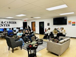 Hickman County Students Complete College Applications